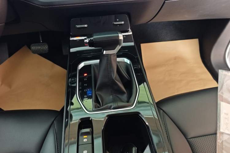 Used Wuling Victory 2020 1.5T CVT Luxury Model Gear Lever