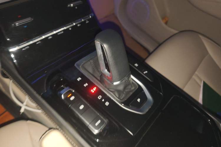 Used Wuling Victory 2020 1.5T CVT Flagship Edition Gear Lever