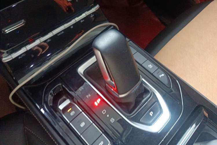Used Wuling Victory 2020 1.5T CVT Flagship Edition Gear Lever