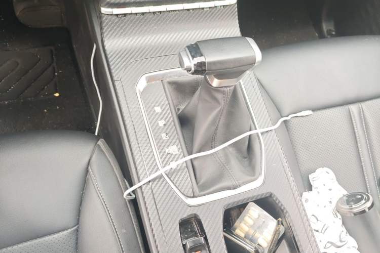 Used Wuling Victory 2020 1.5T CVT Luxury Model Gear Lever