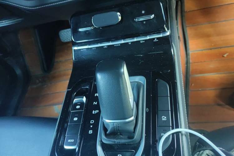 Used Wuling Victory 2020 1.5T CVT Flagship Edition Gear Lever