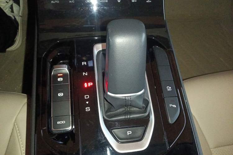 Used Wuling Victory 2020 1.5T CVT Flagship Edition Gear Lever