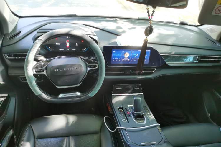 Used Wuling Victory 2020 1.5T CVT Flagship Edition Interior 2