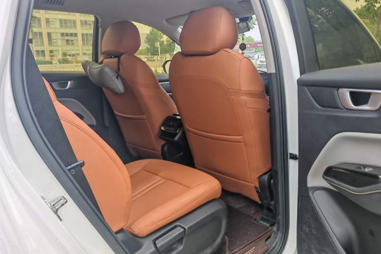 Used Wuling Victory 2020 1.5T CVT Elite Model Interior 3