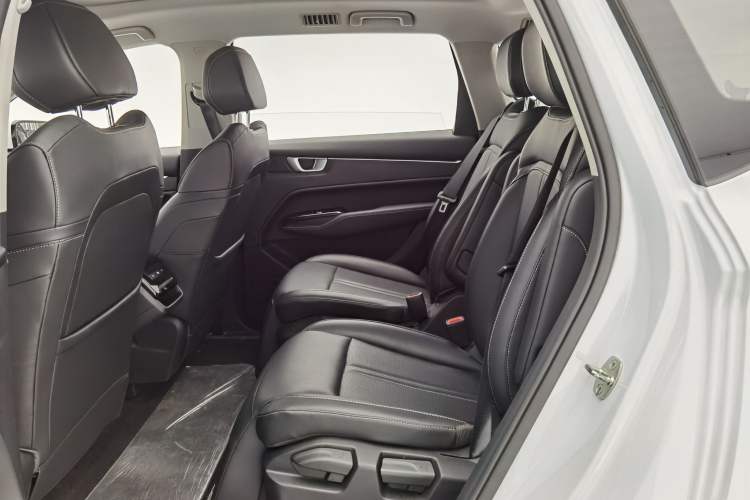 Used Wuling Victory 2020 1.5T CVT Flagship Edition Interior 4