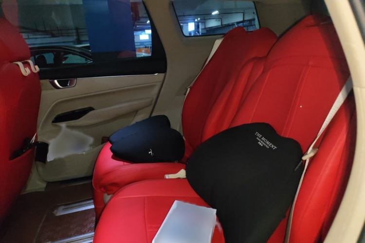 Used Wuling Victory 2020 1.5T CVT Flagship Edition Interior 4