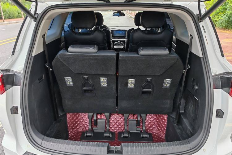 Used Wuling Victory 2020 1.5T Manual Elite Edition Interior 4