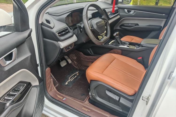 Used Wuling Victory 2020 1.5T CVT Elite Model Interior 4