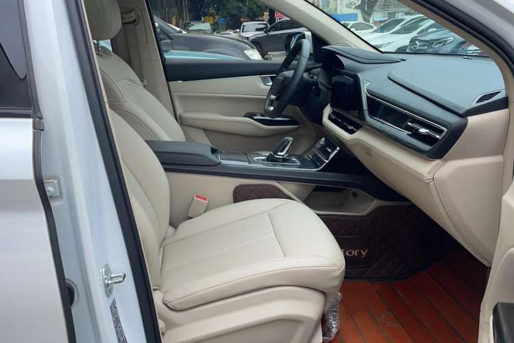 Used Wuling Victory 2020 1.5T CVT Flagship Edition Interior 5