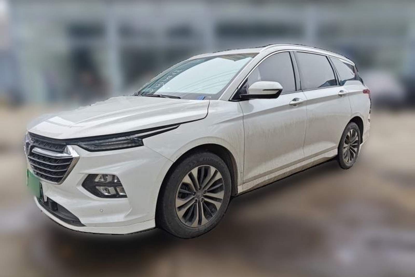Фото Wuling с площадки