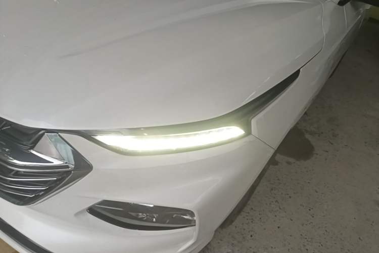 Used Wuling Victory 2020 1.5T CVT Luxury Model Left Front Headlight