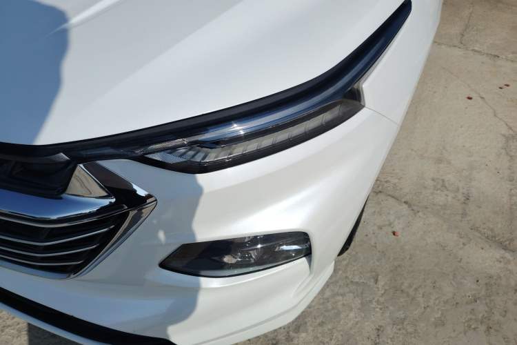 Used Wuling Victory 2020 1.5T CVT Luxury Model Left Front Headlight
