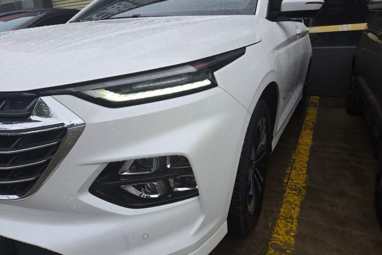 Used Wuling Victory 2020 1.5T CVT Flagship Edition Left Front Headlight