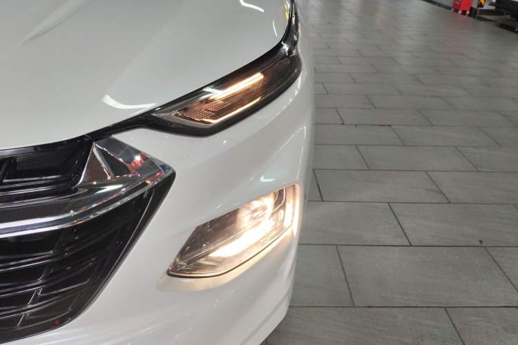 Used Wuling Victory 2020 1.5T Manual Elite Edition Left Front Headlight
