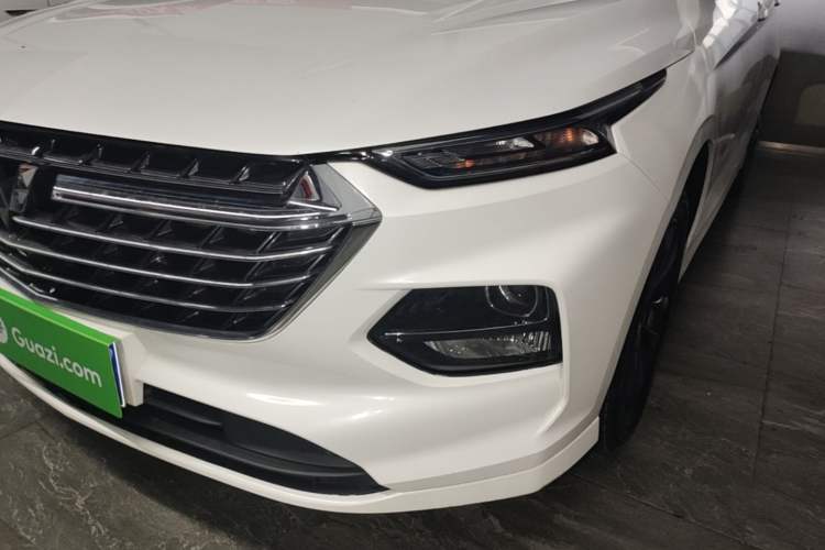 Used Wuling Victory 2020 1.5T CVT Elite Model Left Front Headlight