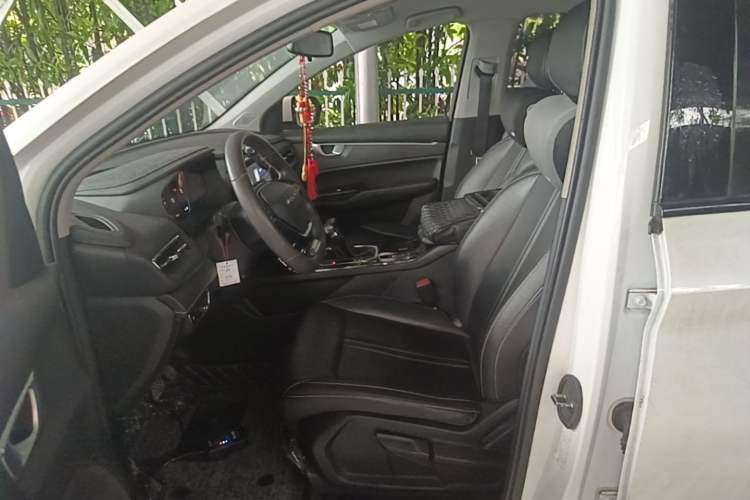 Used Wuling Victory 2020 1.5T CVT Luxury Model Left Front Seat