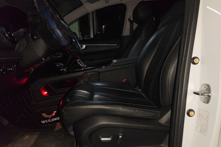 Used Wuling Victory 2020 1.5T CVT Flagship Edition Left Front Seat