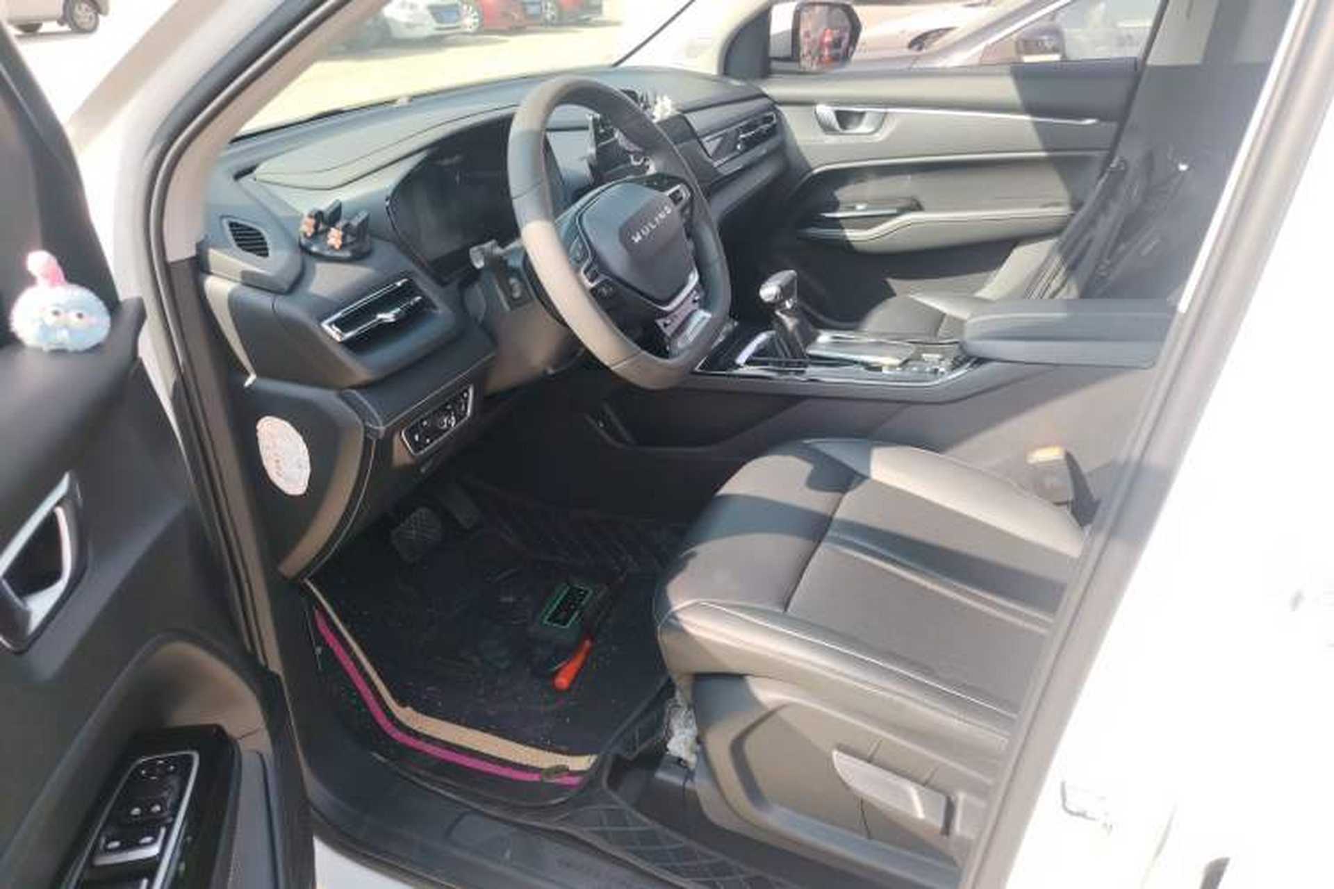 Used Wuling Victory 2020 1.5T CVT Luxury Model Left Front Seat