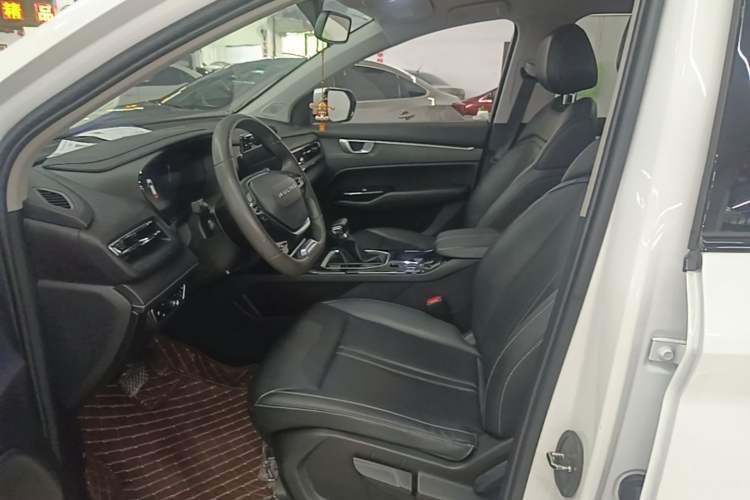 Used Wuling Victory 2020 1.5T CVT Luxury Model Left Front Seat