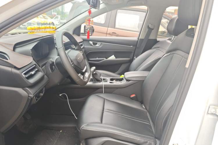 Used Wuling Victory 2020 1.5T CVT Luxury Model Left Front Seat
