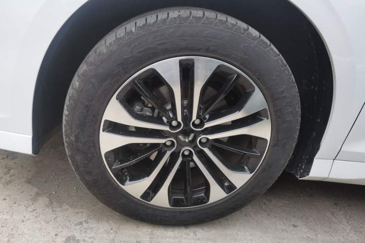 Used Wuling Victory 2020 1.5T CVT Flagship Edition Left Front Wheel Hub