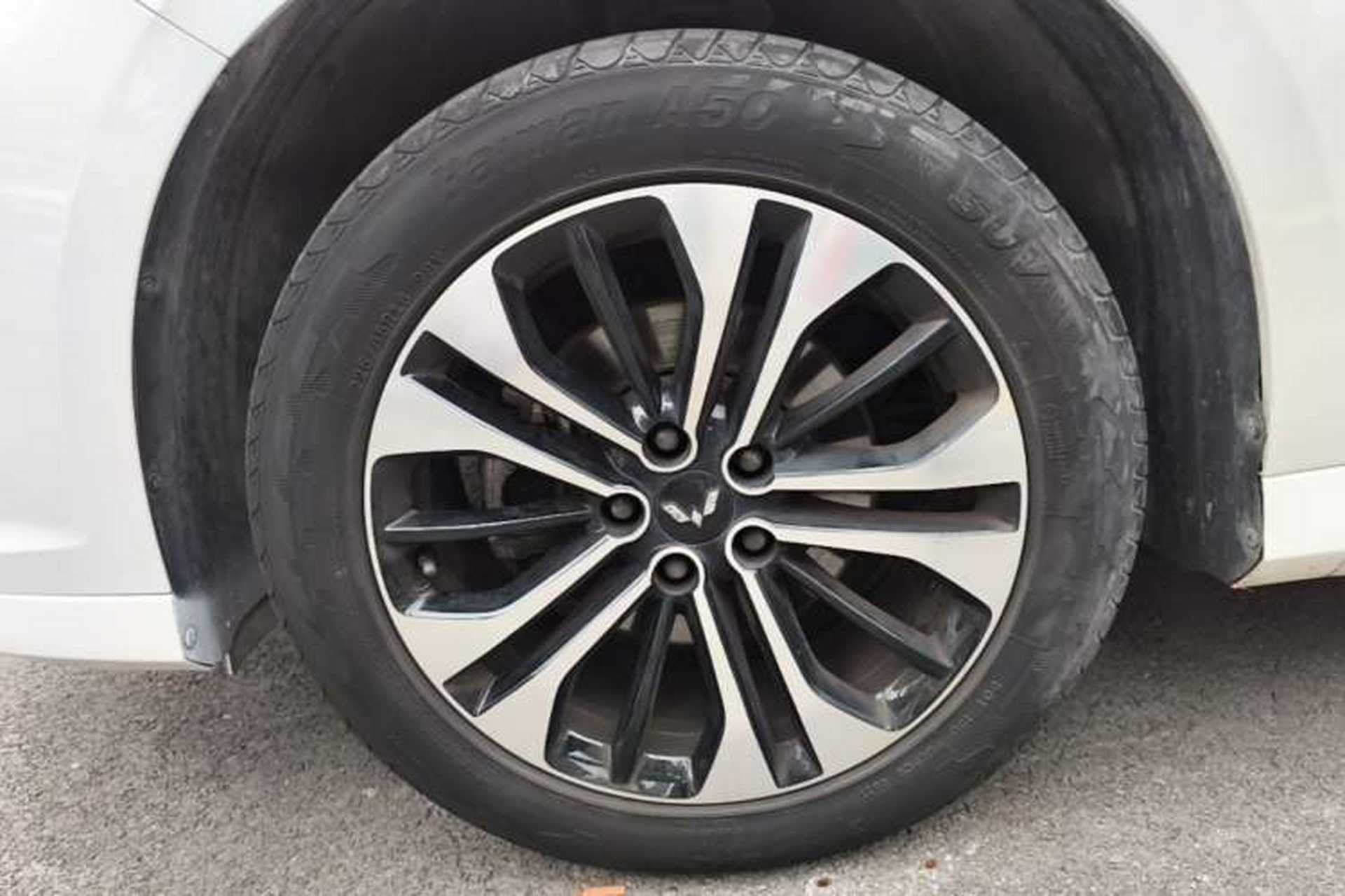 Used Wuling Victory 2020 1.5T CVT Flagship Edition Left Front Wheel Hub