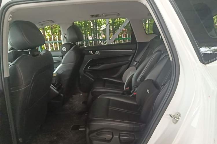 Used Wuling Victory 2020 1.5T CVT Luxury Model Left Rear Seat