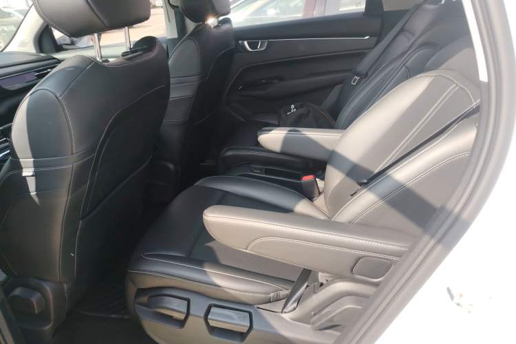 Used Wuling Victory 2020 1.5T CVT Luxury Model Left Rear Seat