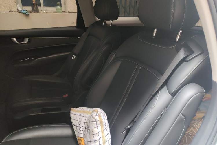 Used Wuling Victory 2020 1.5T CVT Flagship Edition Left Rear Seat