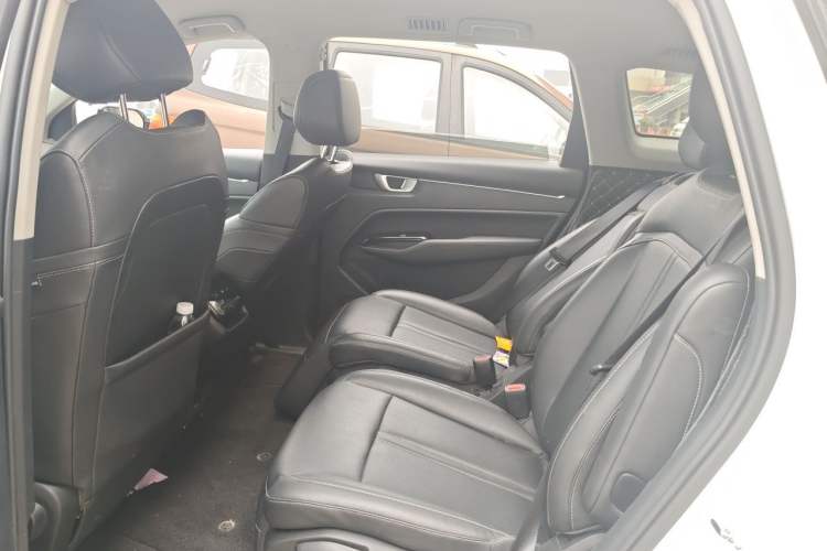 Used Wuling Victory 2020 1.5T CVT Luxury Model Left Rear Seat