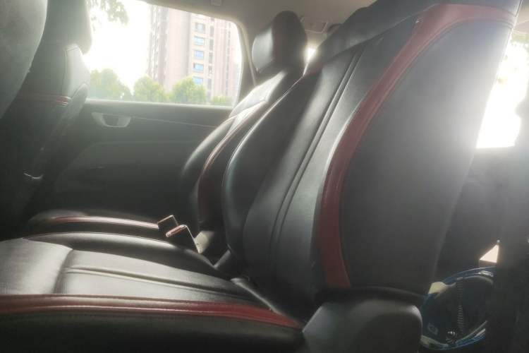 Used Wuling Victory 2020 1.5T Manual Elite Edition Left Rear Seat