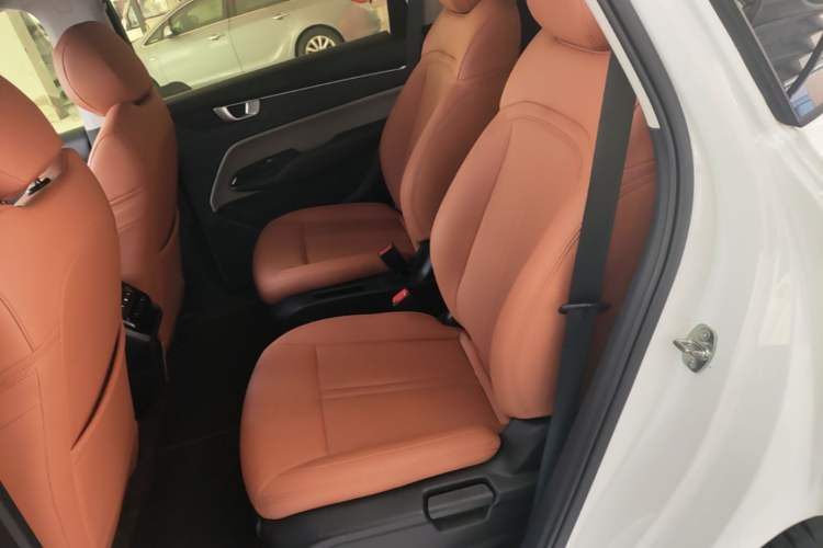 Used Wuling Victory 2020 1.5T CVT Elite Model Left Rear Seat