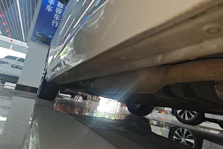 Used Wuling Victory 2020 1.5T CVT Flagship Edition Left Side Sill