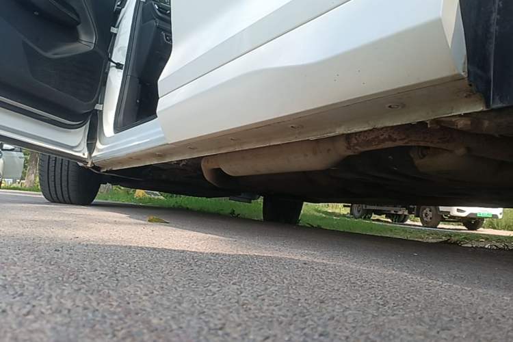 Used Wuling Victory 2020 1.5T CVT Flagship Edition Left Side Sill