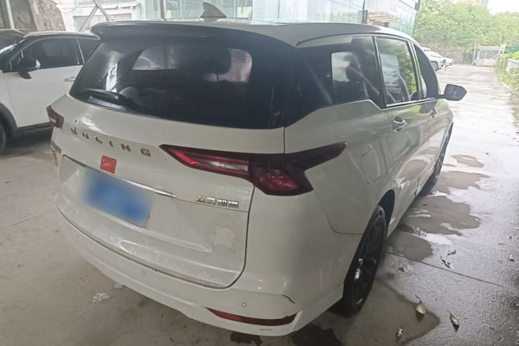 Used Wuling Victory 2020 1.5T CVT Luxury Model Rear Right 45 Deg