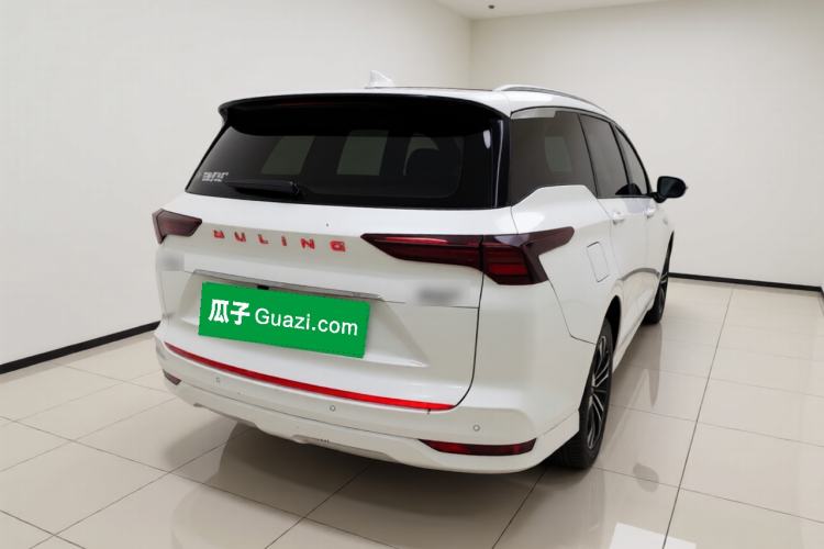 Used Wuling Victory 2020 1.5T CVT Flagship Edition Rear Right 45 Deg
