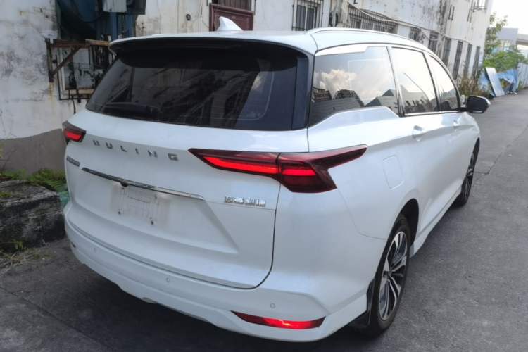 Used Wuling Victory 2020 1.5T CVT Flagship Edition Rear Right 45 Deg