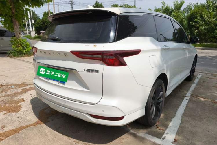 Used Wuling Victory 2020 1.5T CVT Luxury Model Rear Right 45 Deg