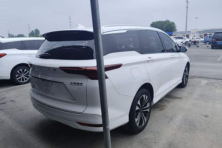 Used Wuling Victory 2020 1.5T CVT Flagship Edition Rear Right 45 Deg