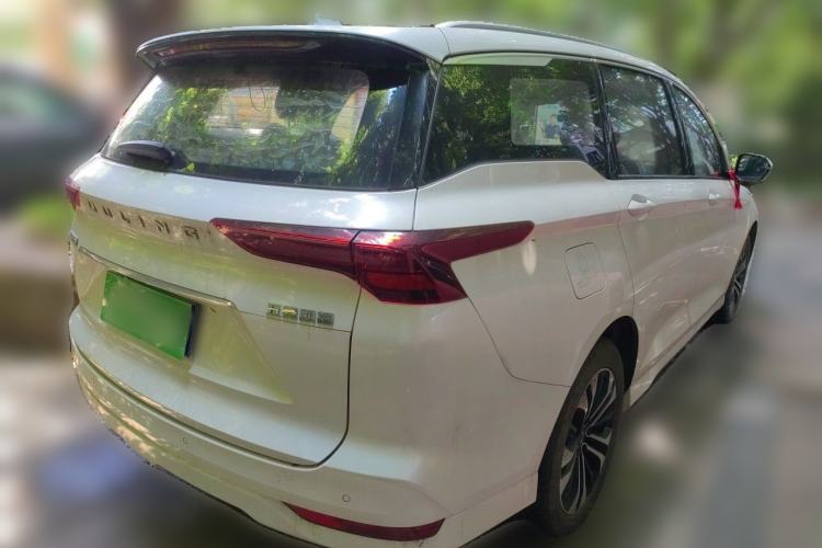 Used Wuling Victory 2020 1.5T CVT Flagship Edition Rear Right 45 Deg
