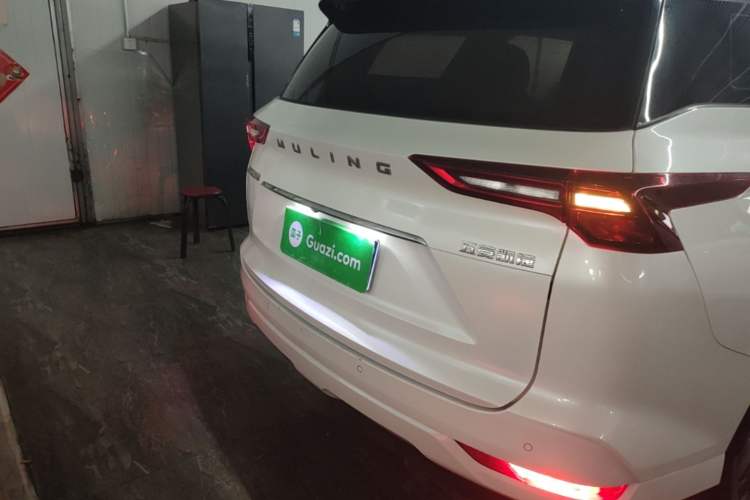 Used Wuling Victory 2020 1.5T CVT Elite Model Rear
