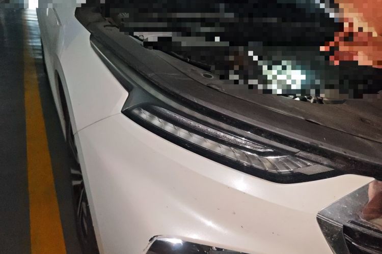 Used Wuling Victory 2020 1.5T CVT Flagship Edition Right Front Headlight
