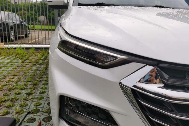 Used Wuling Victory 2020 1.5T Manual Elite Edition Right Front Headlight