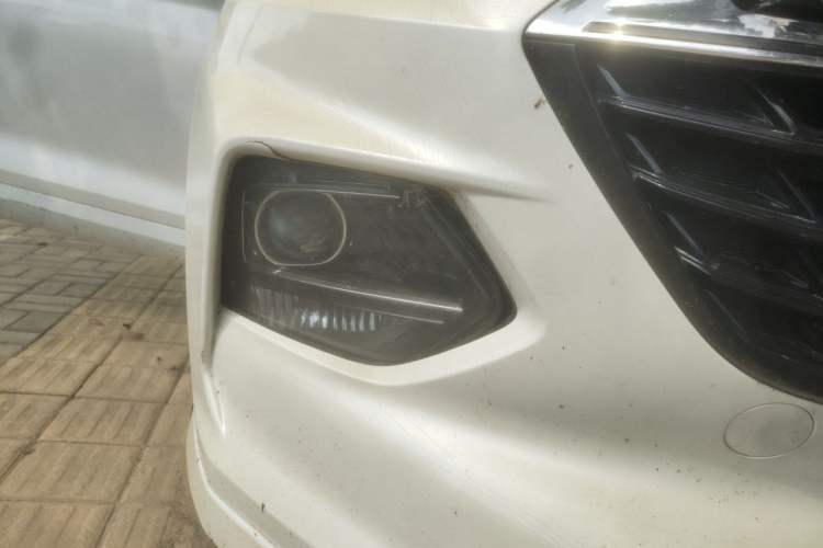 Used Wuling Victory 2020 1.5T Manual Elite Edition Right Front Headlight