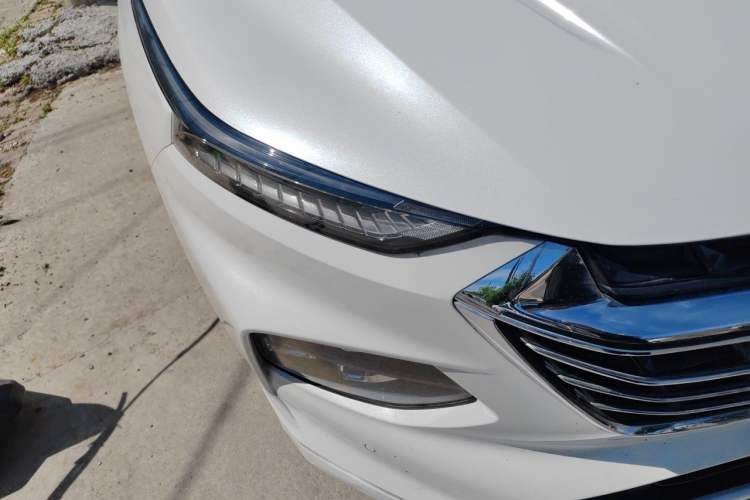 Used Wuling Victory 2020 1.5T CVT Flagship Edition Right Front Headlight