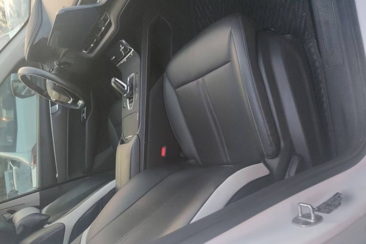Used Wuling Victory 2020 1.5T CVT Flagship Edition Right Front Seat