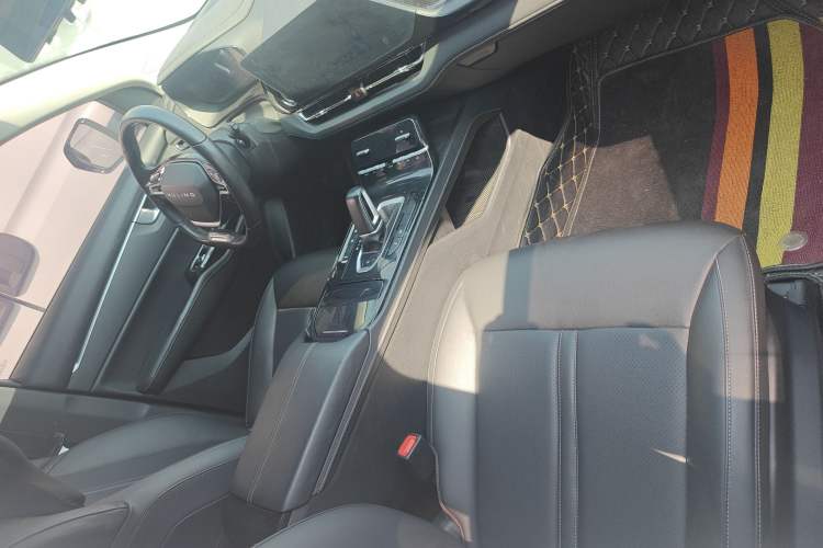 Used Wuling Victory 2020 1.5T CVT Flagship Edition Right Front Seat