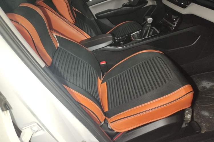 Used Wuling Victory 2020 1.5T CVT Elite Model Right Front Seat
