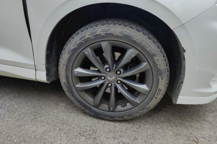 Used Wuling Victory 2020 1.5T CVT Luxury Model Right Front Wheel Hub