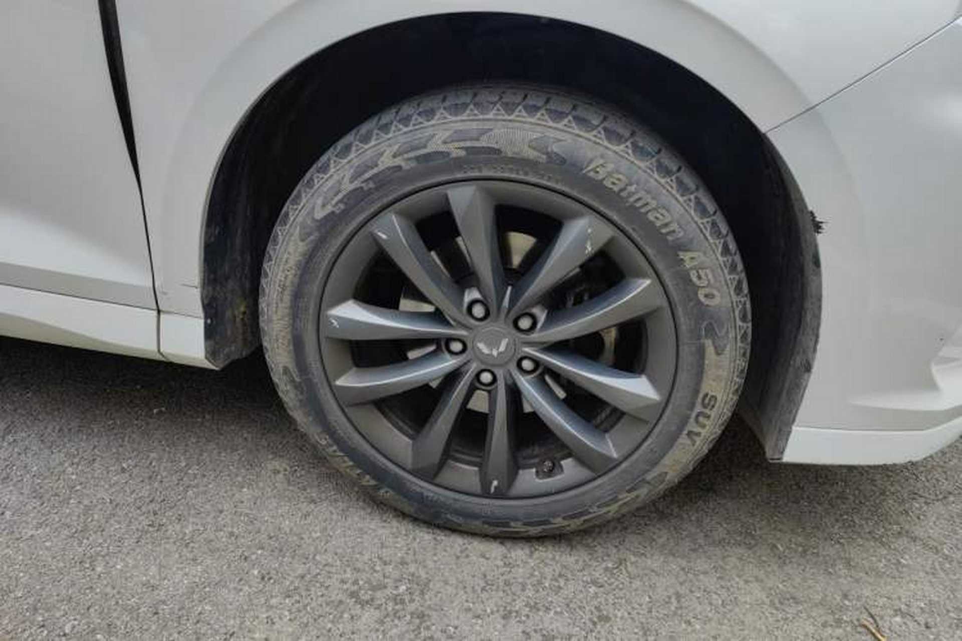 Used Wuling Victory 2020 1.5T CVT Luxury Model Right Front Wheel Hub